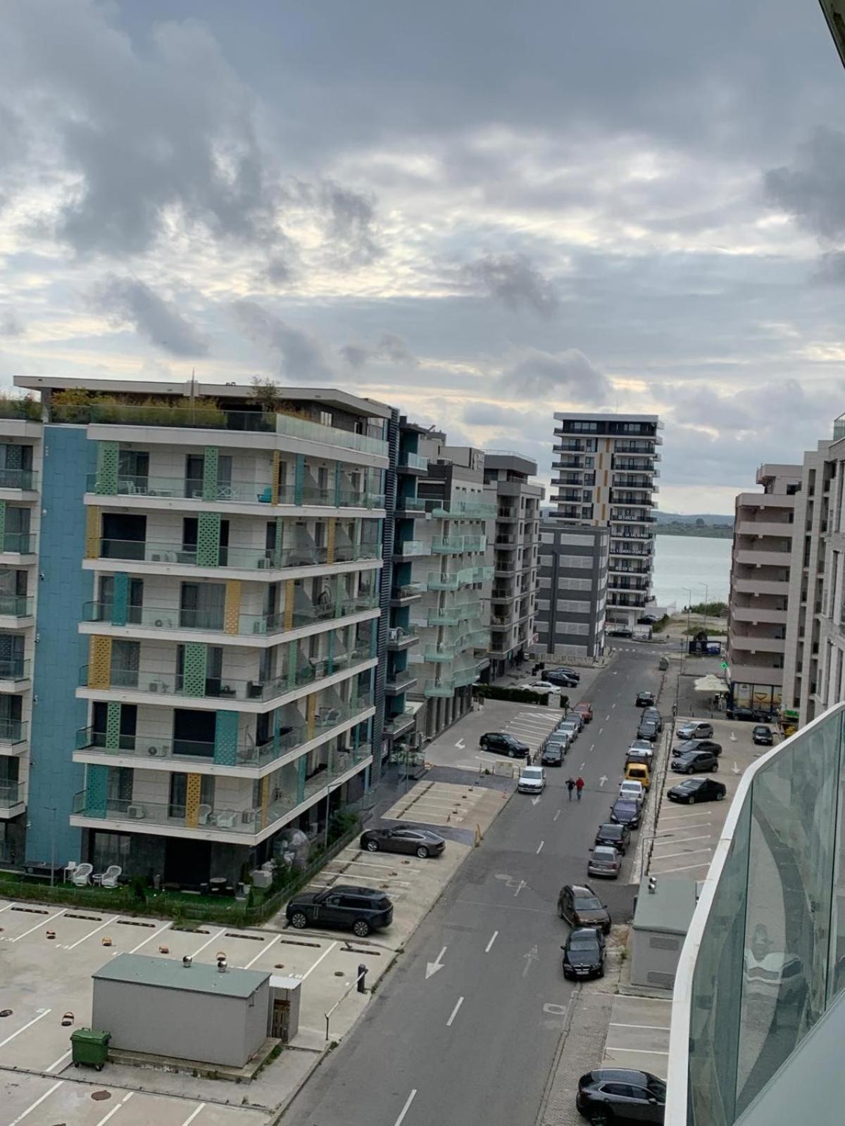White Tower Mamaia Prestige Apartments 外观 照片