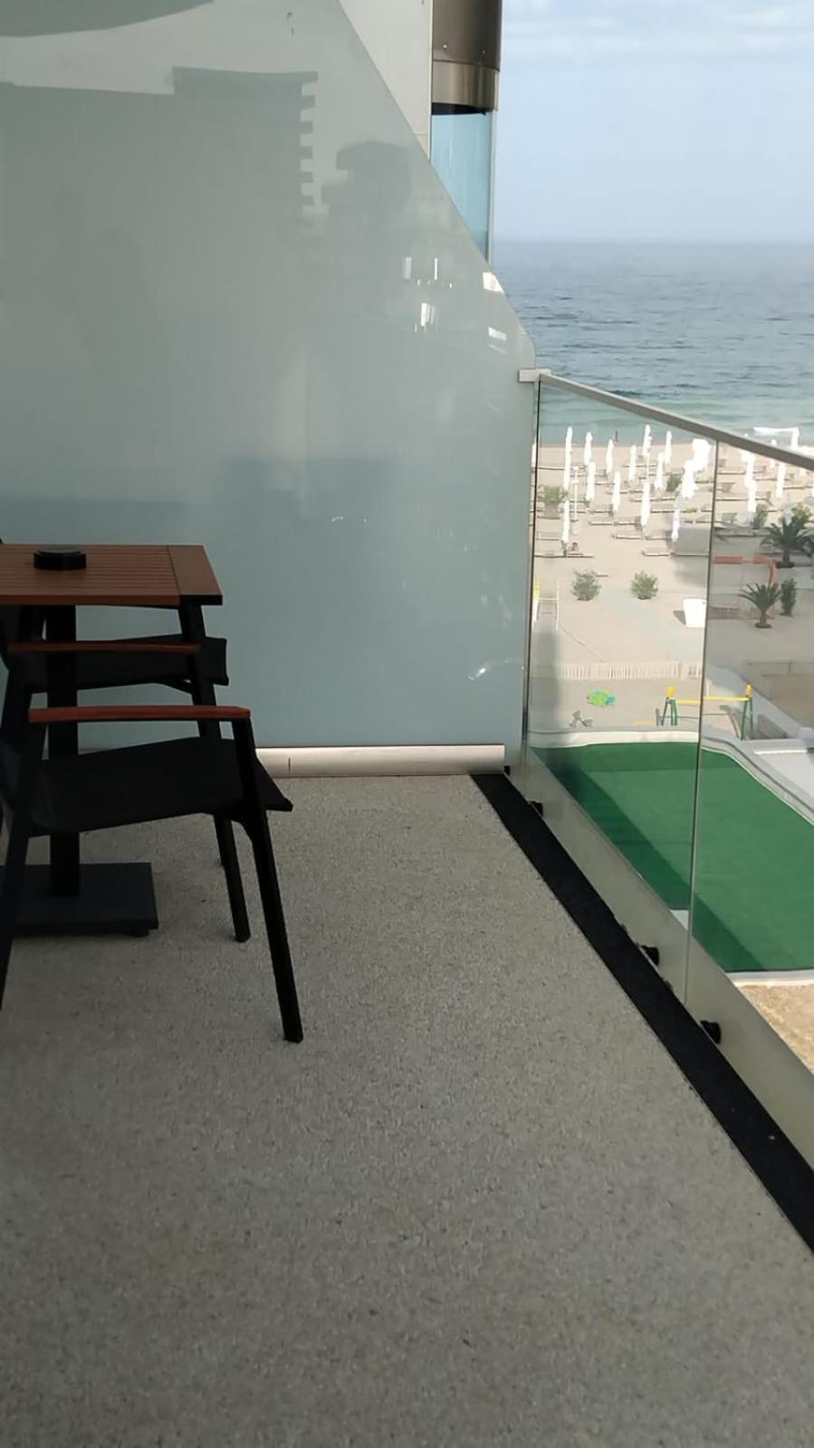 White Tower Mamaia Prestige Apartments 外观 照片